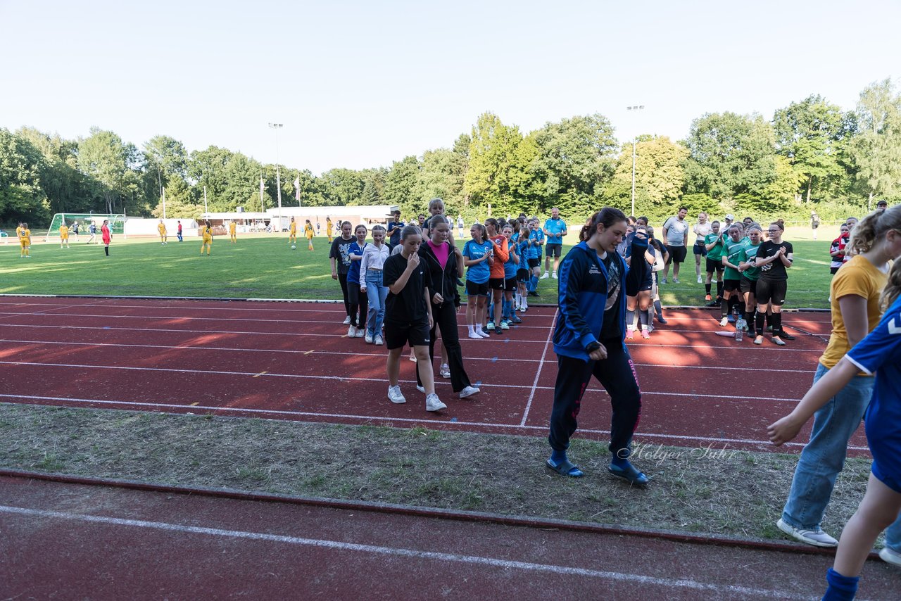Bild 73 - Loewinnen Cup